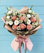 Букет цветов из:  Розы, Альстромерии и Лизиантусы в Дубенцовской