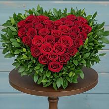 Цветочная композиция из Розы в виде сердца в Дубенцовской