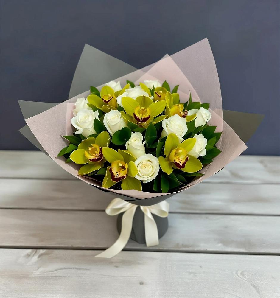 Букет цветов из: Орхидеи и Розы в Дубенцовской