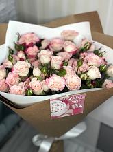 Букет цветов из:  Розы в Дубенцовской