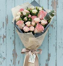 Букет цветов из:  Розы #REPLACE_PRED# Дубенцовской