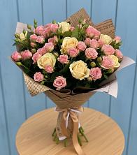 Букет цветов из:  Розы в Дубенцовской