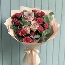 Букет цветов из:  Гвоздики и Розы в Дубенцовской