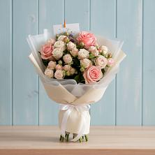 Букет цветов из:  Розы в Дубенцовской