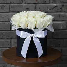 Цветочная композиция из Розы в шляпной коробке #REPLACE_PRED# Дубенцовской